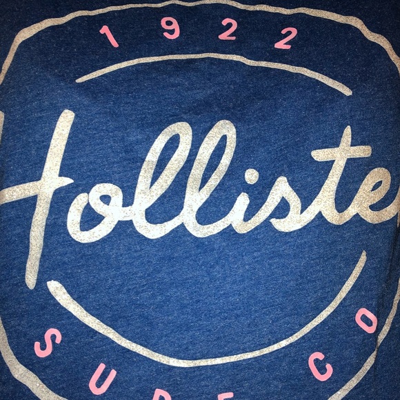 Hollister Blue T-Shirt - Picture 3 of 3